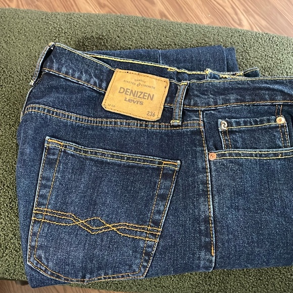 Levi's Other - Men’s Levi’s Denizen size 31x32- 236 Regular -